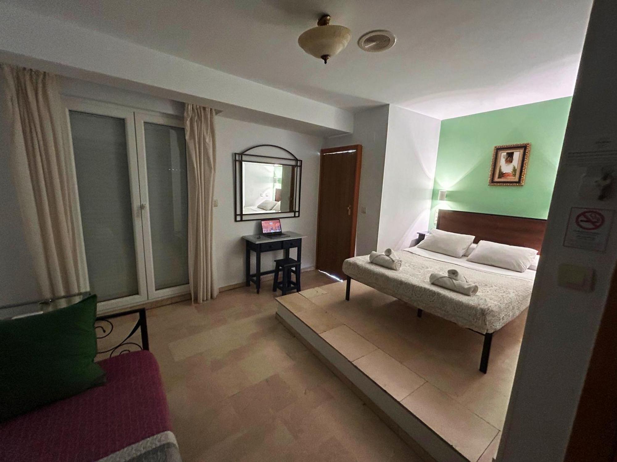 Hostal El Olivo Гранада Екстер'єр фото