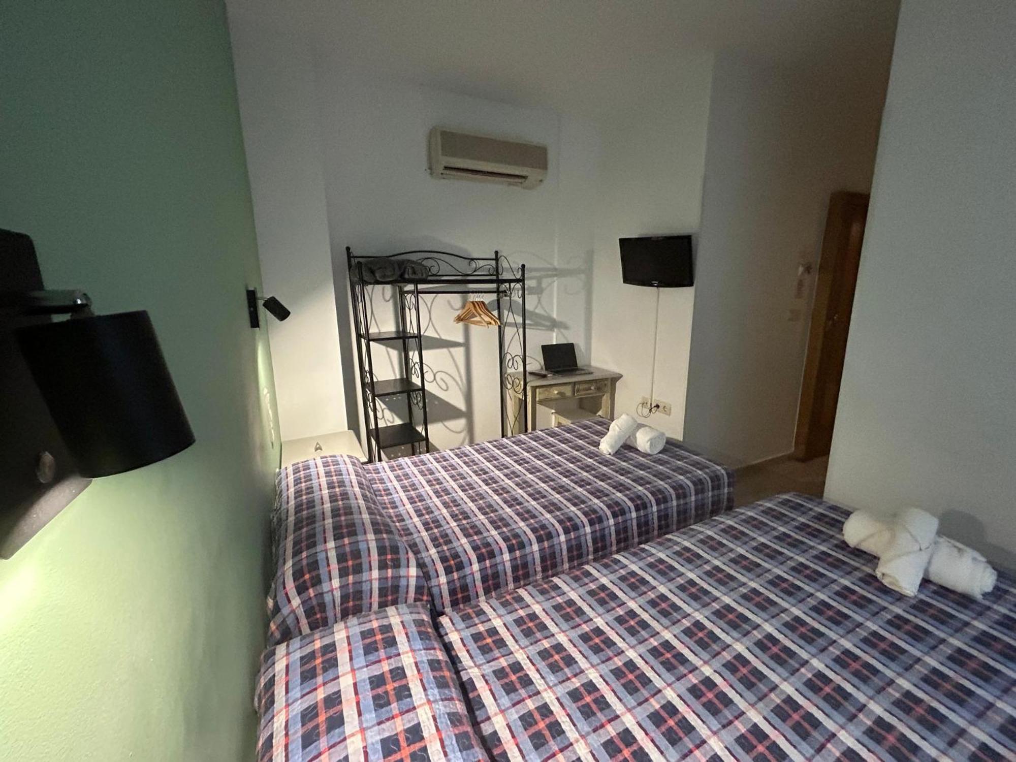 Hostal El Olivo Гранада Екстер'єр фото