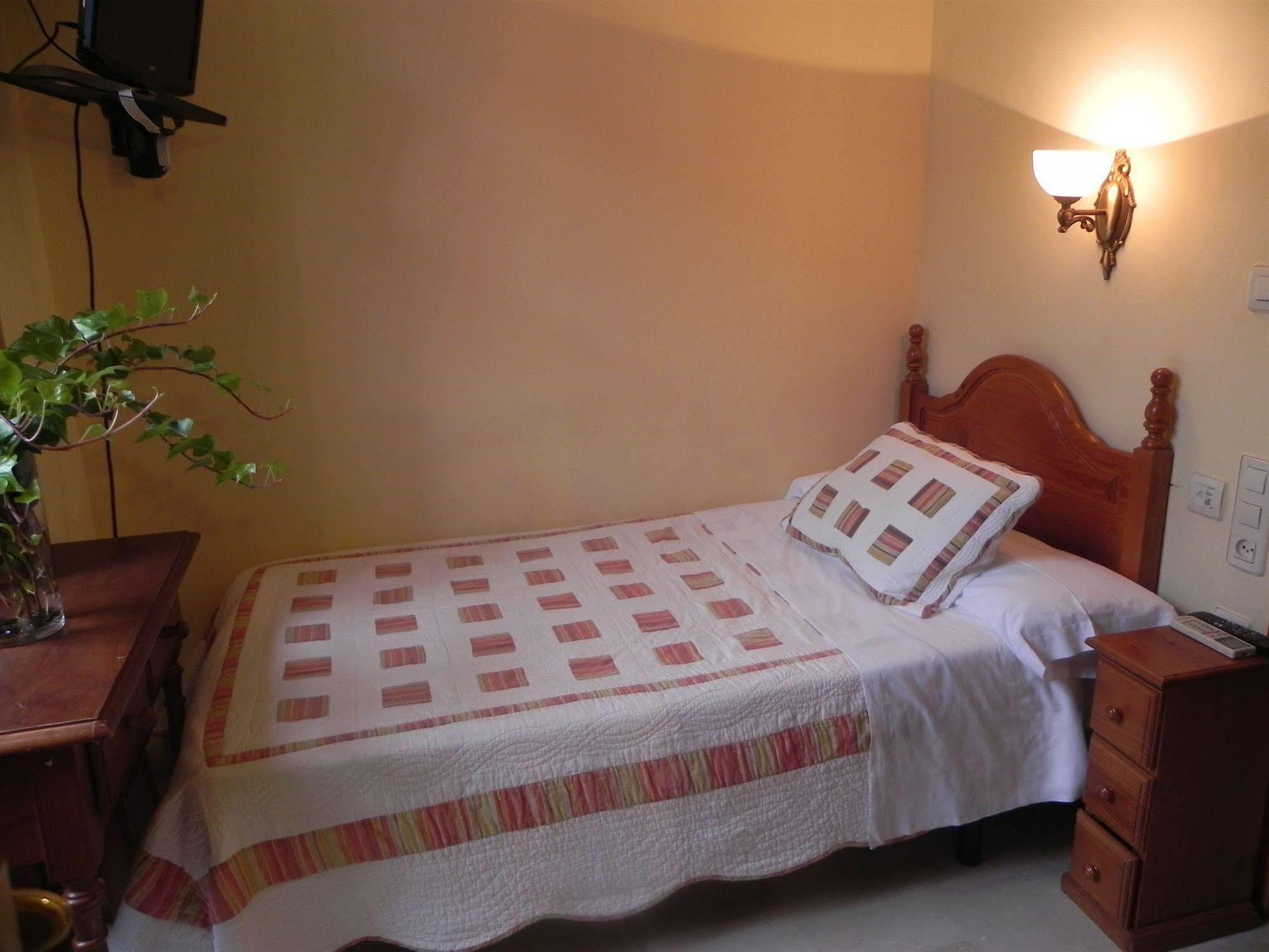 Hostal El Olivo Гранада Екстер'єр фото